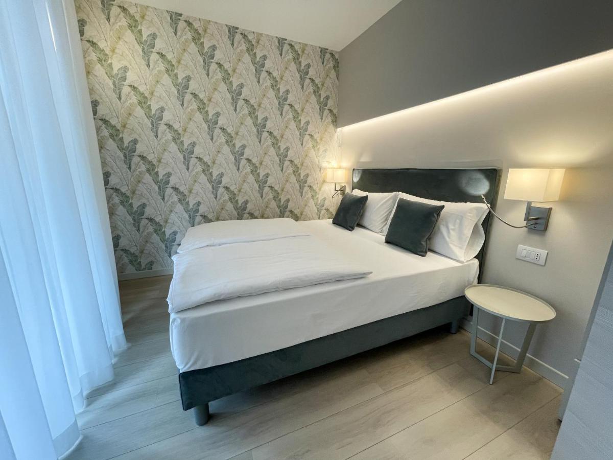 Hotel Stella Alpina Малчезине Екстериор снимка