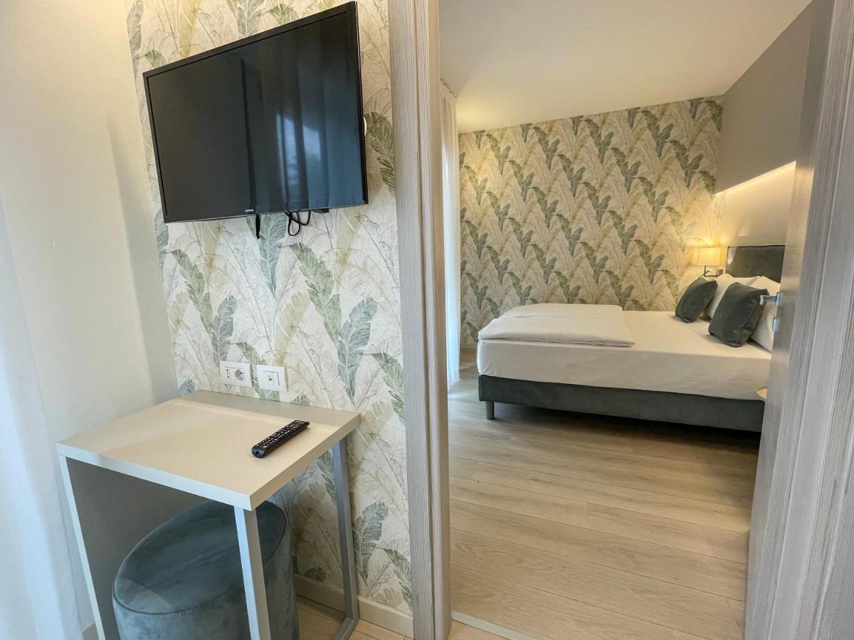 Hotel Stella Alpina Малчезине Екстериор снимка
