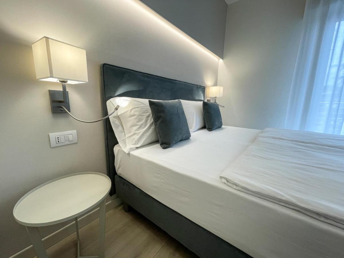 Hotel Stella Alpina Малчезине Екстериор снимка