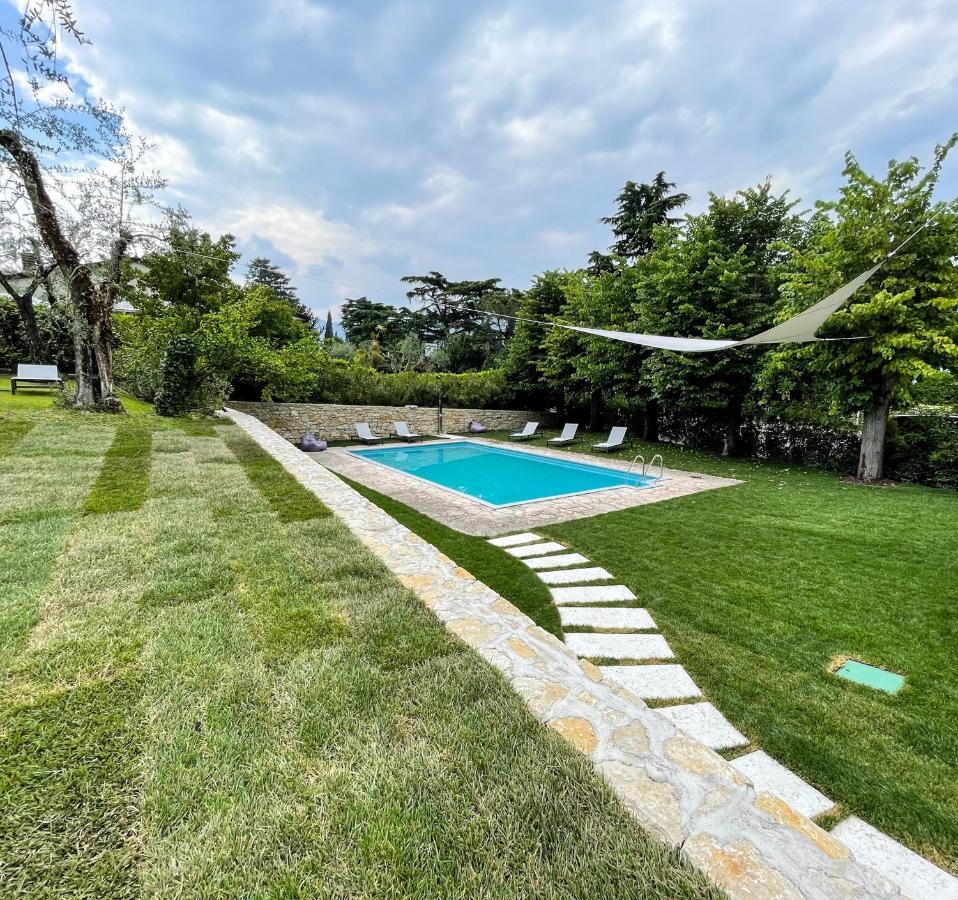 Hotel Stella Alpina Малчезине Екстериор снимка