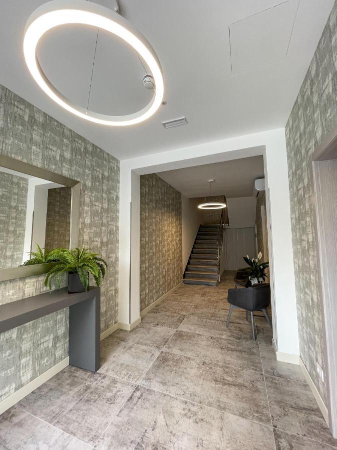 Hotel Stella Alpina Малчезине Екстериор снимка