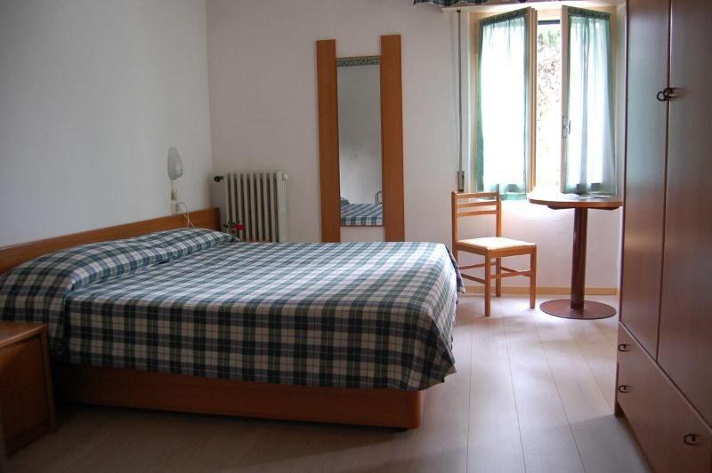 Hotel Stella Alpina Малчезине Екстериор снимка