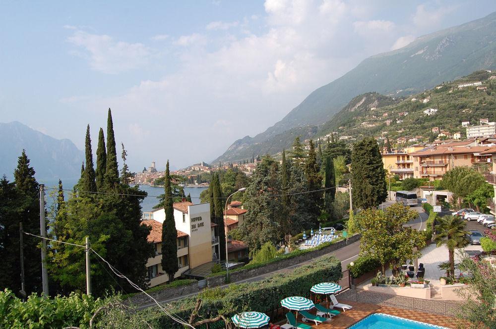 Hotel Stella Alpina Малчезине Екстериор снимка