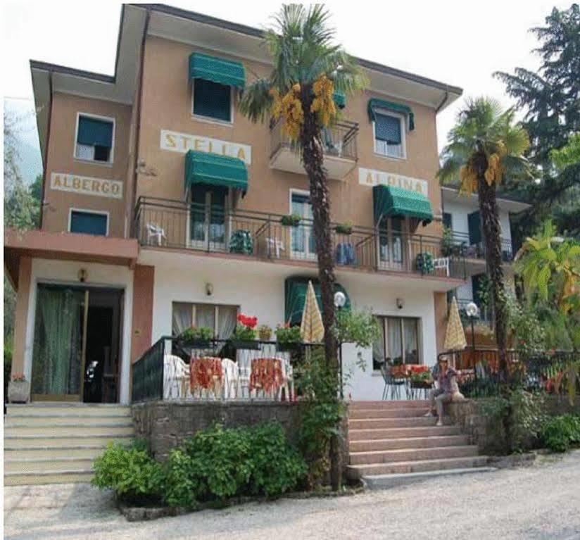 Hotel Stella Alpina Малчезине Екстериор снимка
